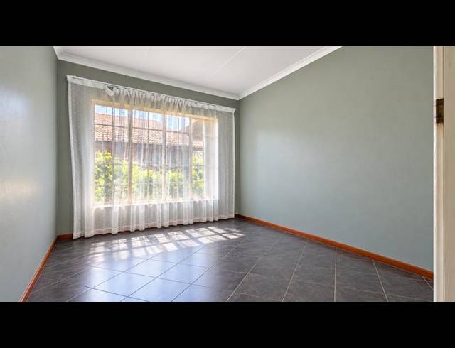 2 BEDROOM APARTMENT FOR SALE IN ELARDUSPARK